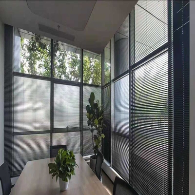 Decoração moderna rolos de alumínio persianas com estrutura horizontal elegante e à prova de vento
