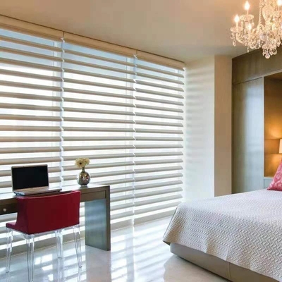 Dimensão personalizada Estrutura horizontal Janela Shangrila Blind com serviço pós-venda 24 horas